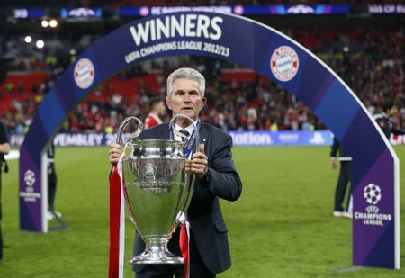 途经民族文, 地标