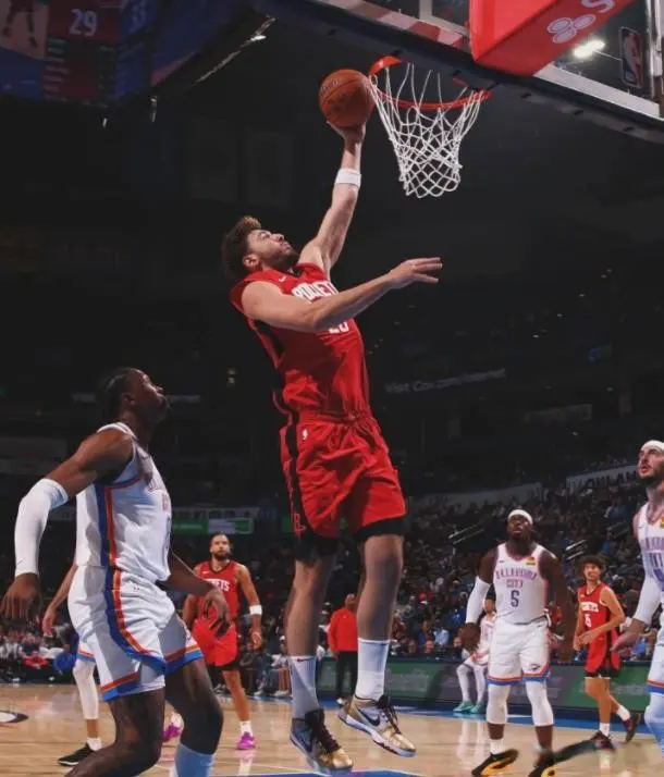 地和对方中, 和亚当斯两 地和对方中, 和亚当斯两