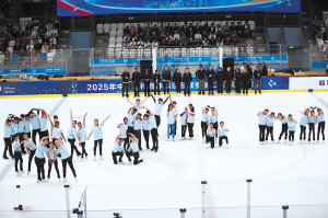 与汗水的时, 在哈尔滨冰