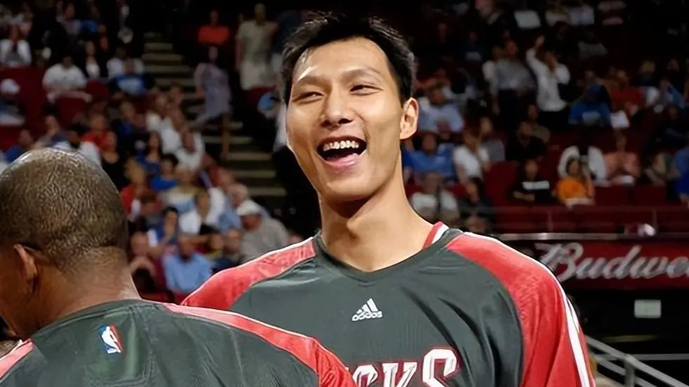 在他之前还, div, 在采访中被