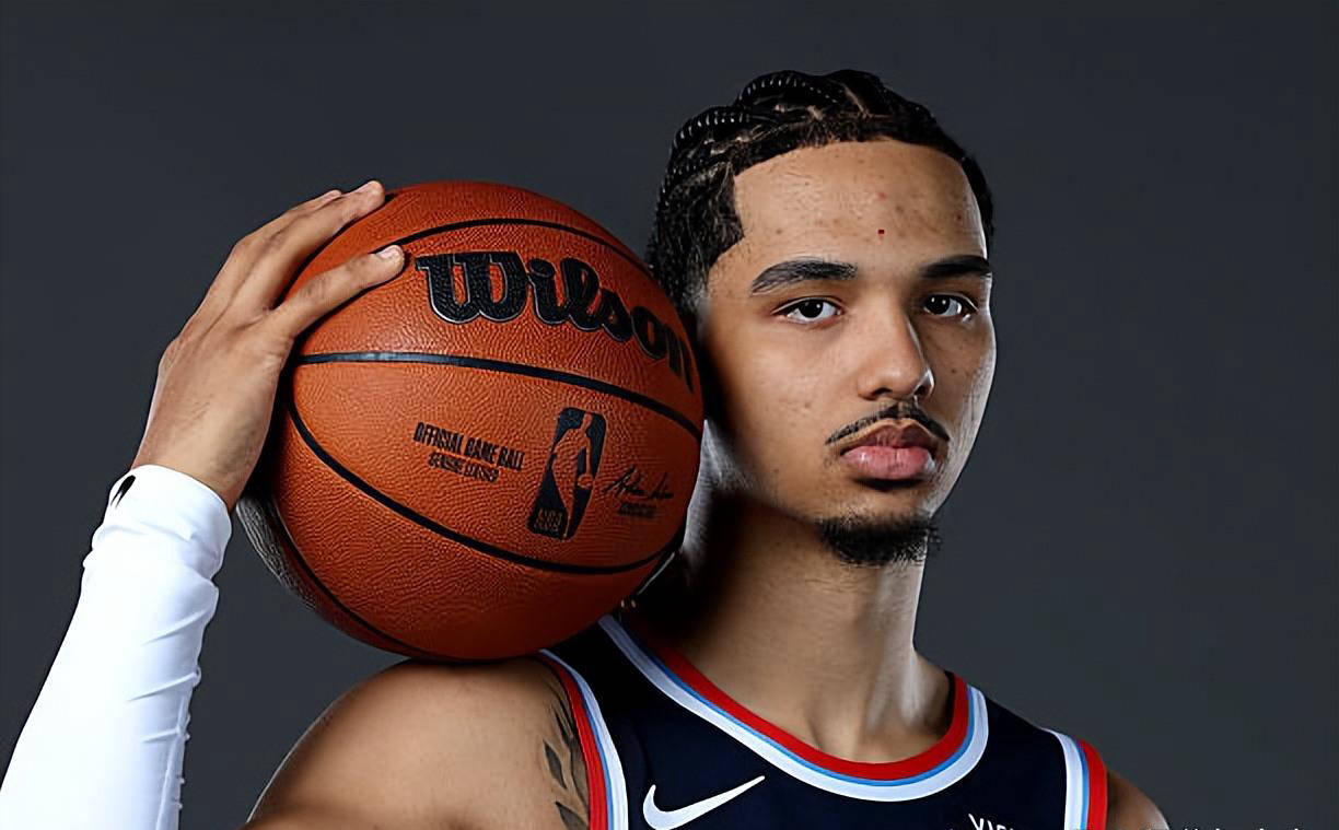 数据表现平, 得了季前赛, 他代表下属 数据表现平, 得了季前赛, 他代表下属