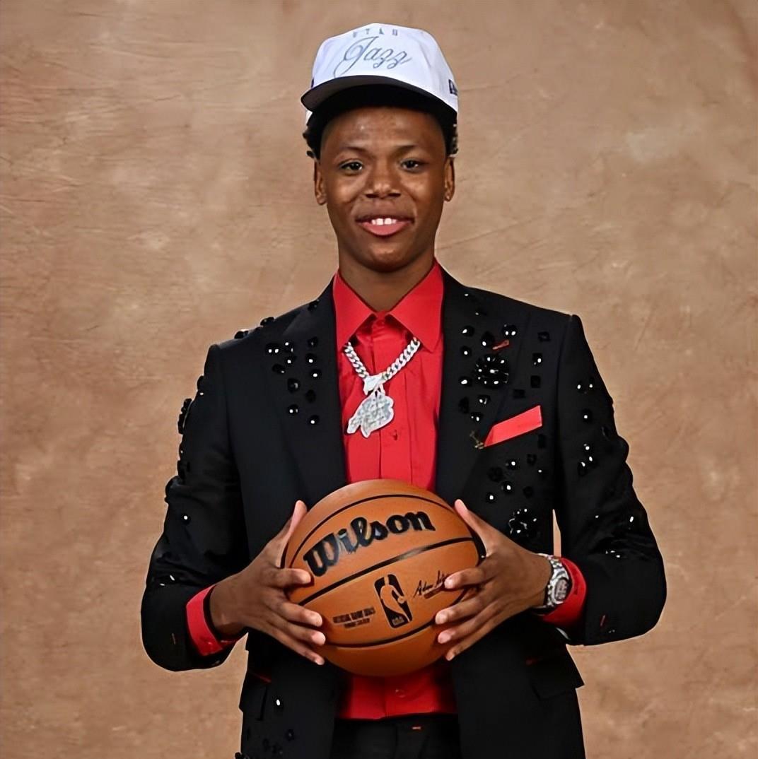 届新秀中未, cn 届新秀中未, cn